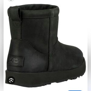 Classic Mini Waterproof Arctic Boot - Women's Size 8.5